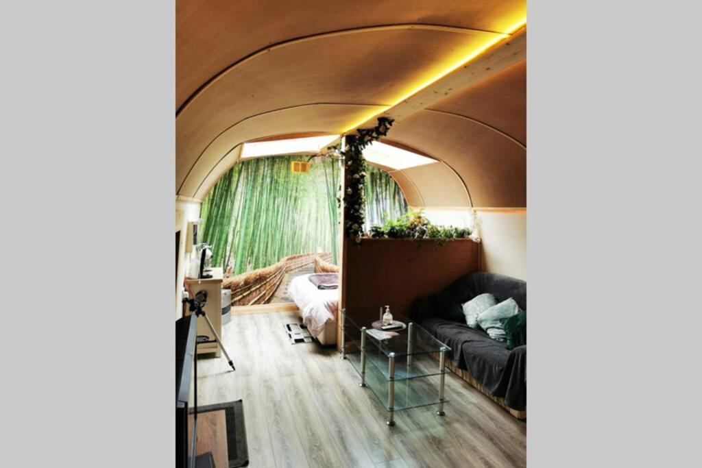 Lazy Lodge Glamping Pod With Hot Tub Port Laoise Ngoại thất bức ảnh